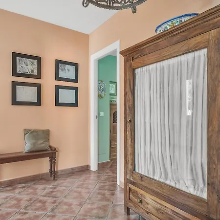 Arin - Beachside Family Villa *
