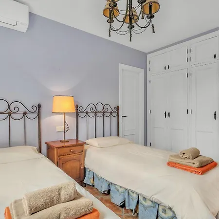 Villa Arin - Beachside Family By Finest