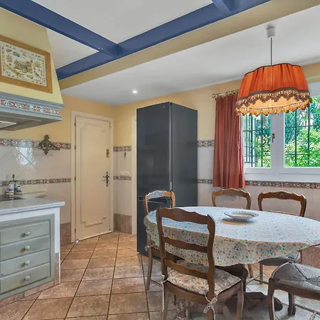 Villa Arin - Beachside Family By Finest