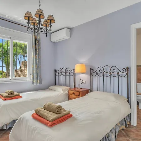 Villa Arin - Beachside Family By Finest
