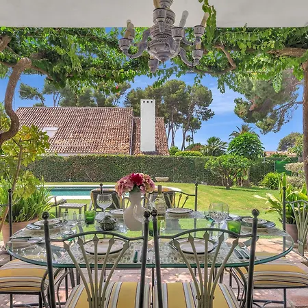 Villa Arin - Beachside Family By Finest Estepona