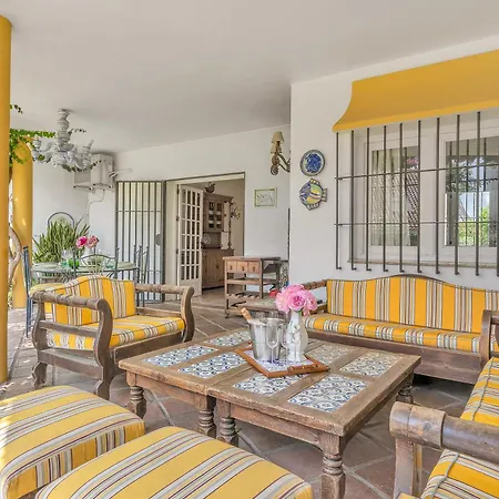 Villa Arin - Beachside Family By Finest