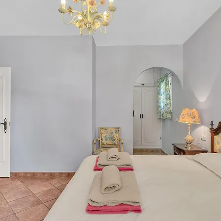 Arin - Beachside Family By Finest Villa Estepona