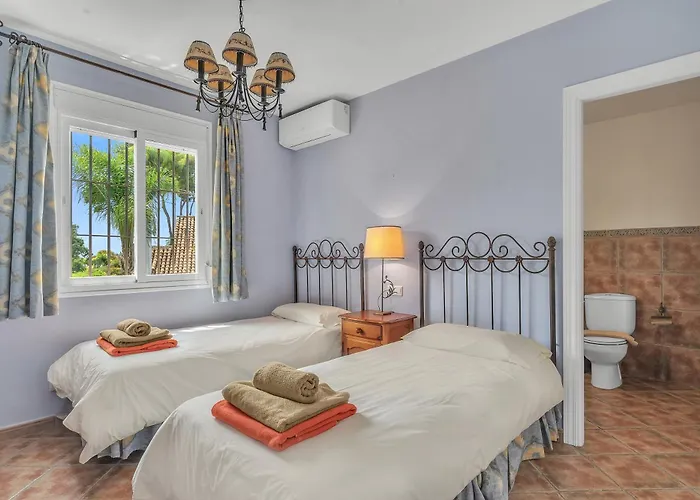 Villa Arin - Beachside Family By Finest