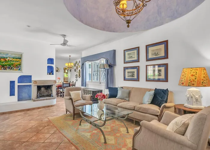 Villa Arin - Beachside Family By Finest