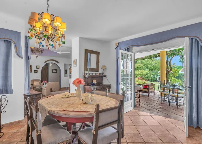 Arin - Beachside Family By Finest Villa Estepona