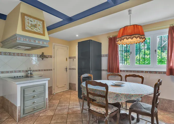 Villa Arin - Beachside Family By Finest