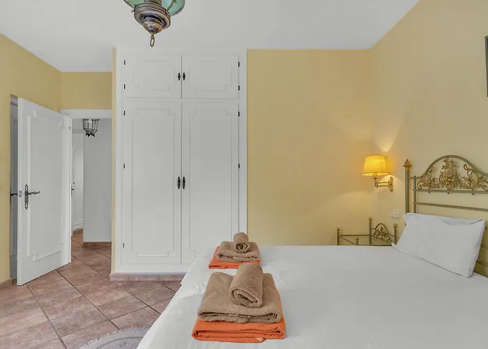 Villa Arin - Beachside Family By Finest Estepona