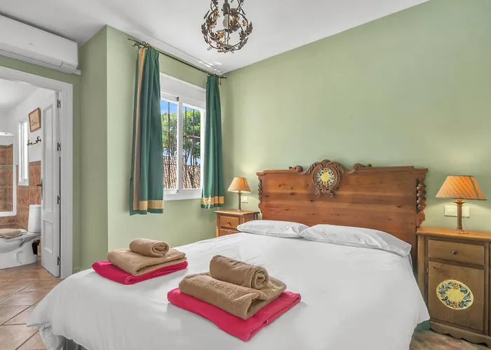 Arin - Beachside Family By Finest