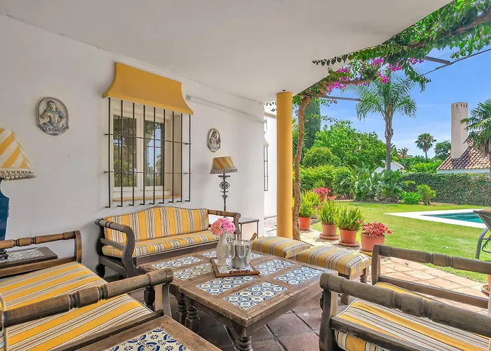 Arin - Beachside Family By Finest *