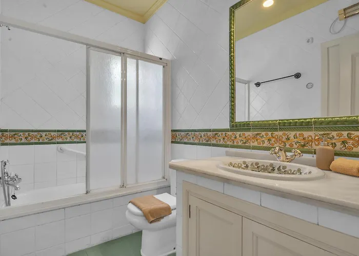 Arin - Beachside Family By Finest